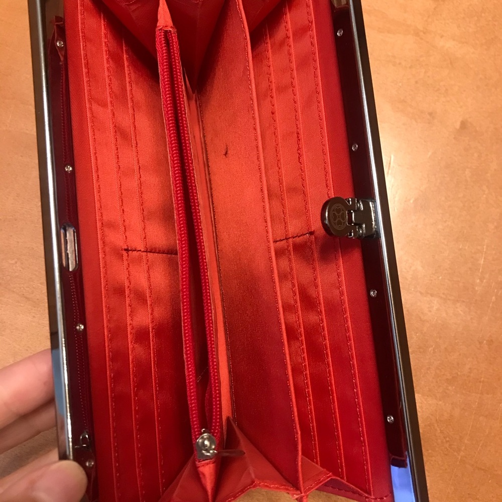 Wallet/Clutch - Picture 2 of 4